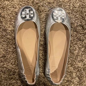 Tory burch silver flat ballet